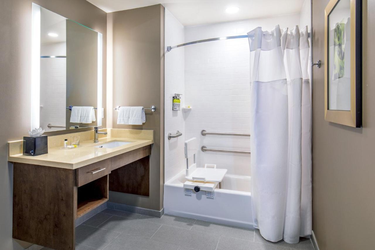 Staybridge Suites Charlottesville Airport By Ihg Buitenkant foto